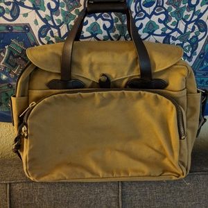 Filson padded computer bag 🇺🇸INDEPENDENCE SALE🎉